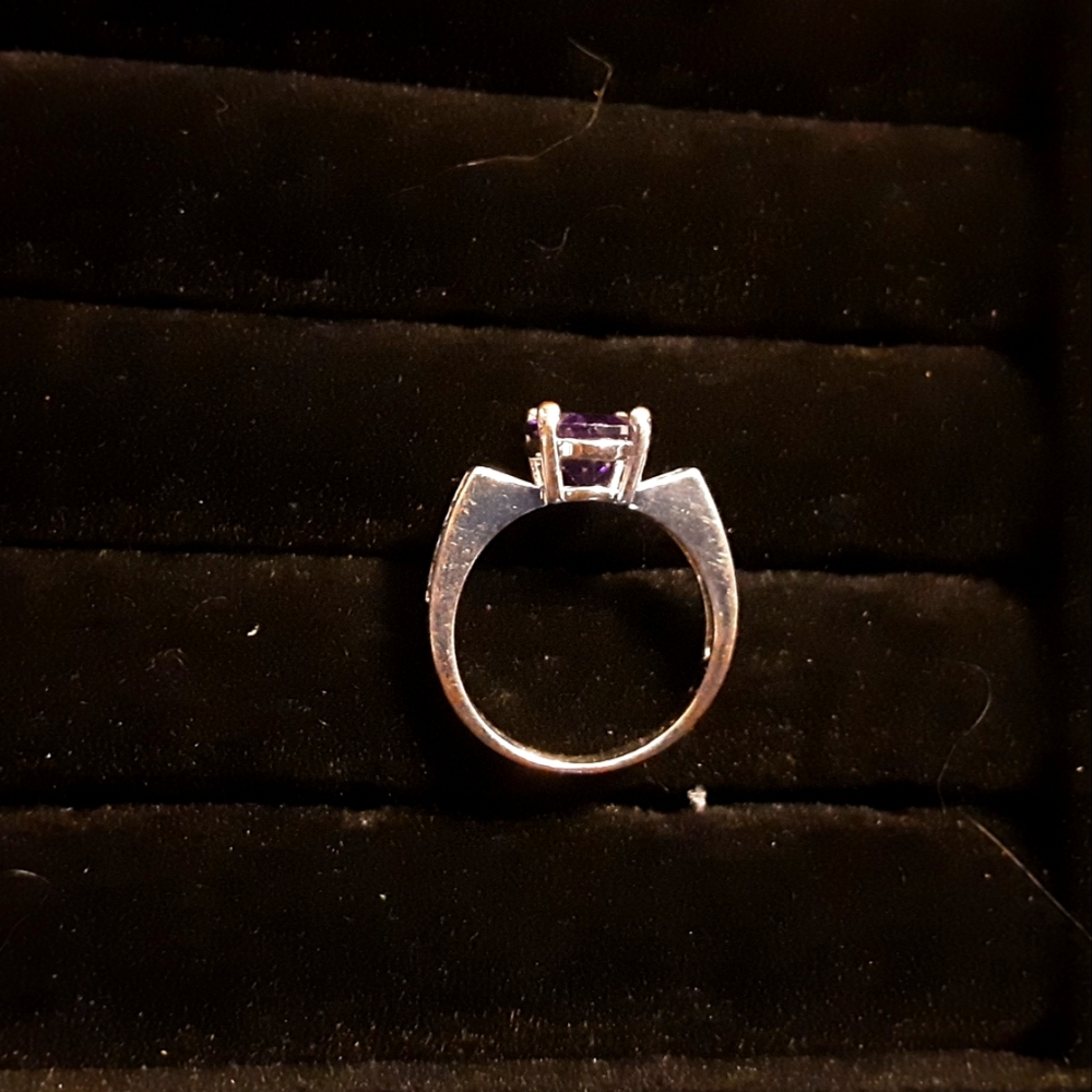 NWOT Natural Amethyst Stone Ring With 10 Crystals - Picture 5 of 5
